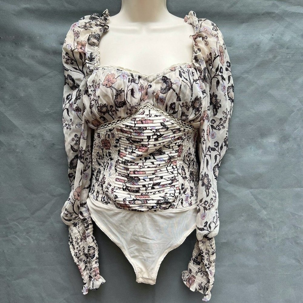 Free People Brunch Date Cream Floral Bodysuit Long Sleeves Ruffles Pleated Sz ?